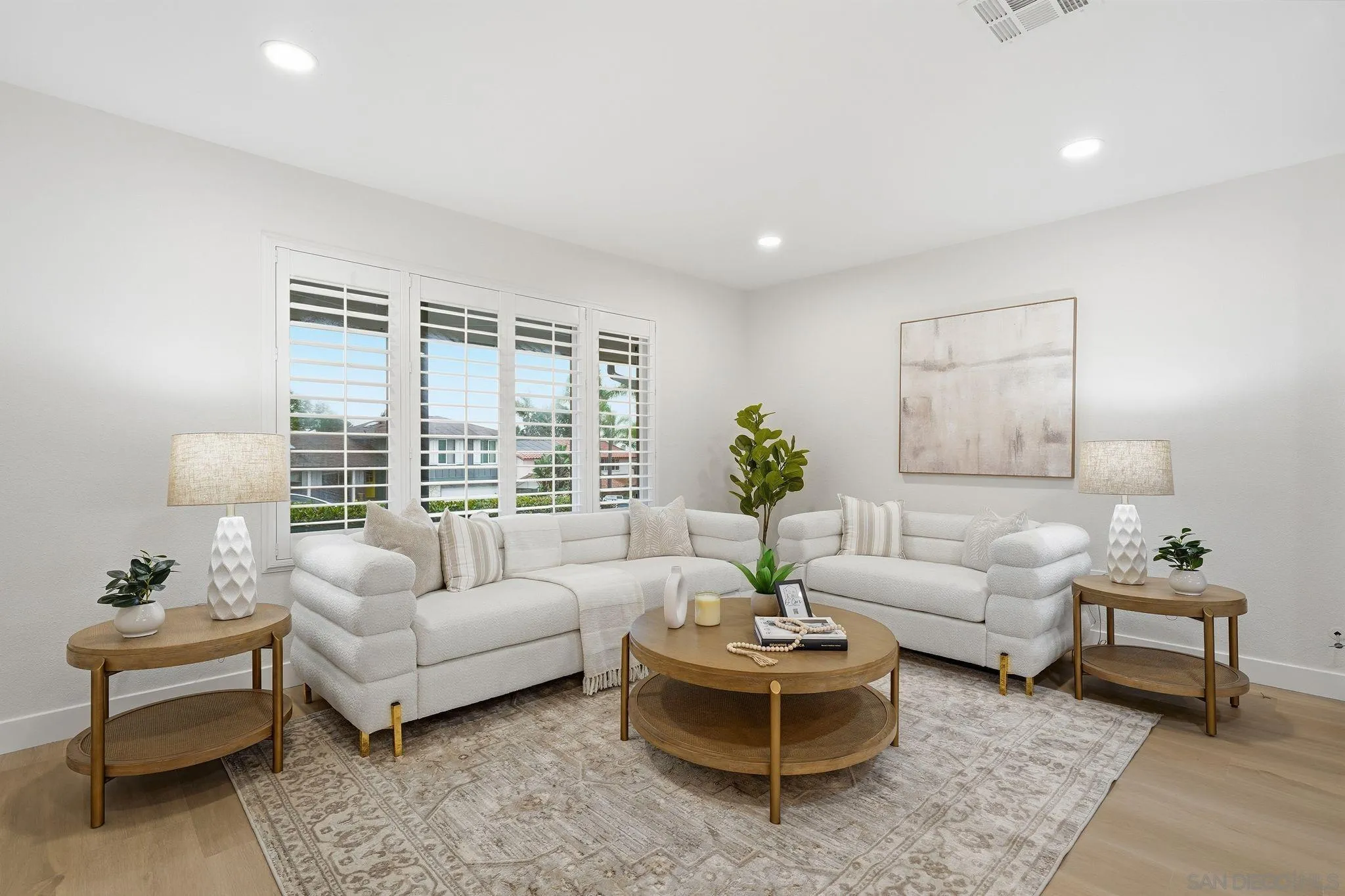 https://cdn.realtyfeed.com/cdn/127/260003906/5cea13cc3e6db6305374b890263c6a9f.webp