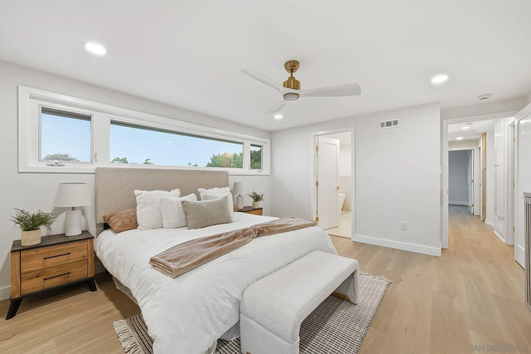https://cdn.realtyfeed.com/cdn/127/260003906/a3011e53bd7405fe2418c68020c75279.webp