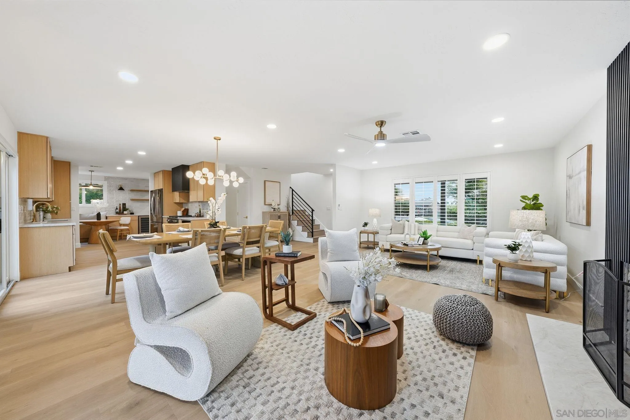 https://cdn.realtyfeed.com/cdn/127/260003906/a8c51b5b1e53351a200cec54491d3f66.webp
