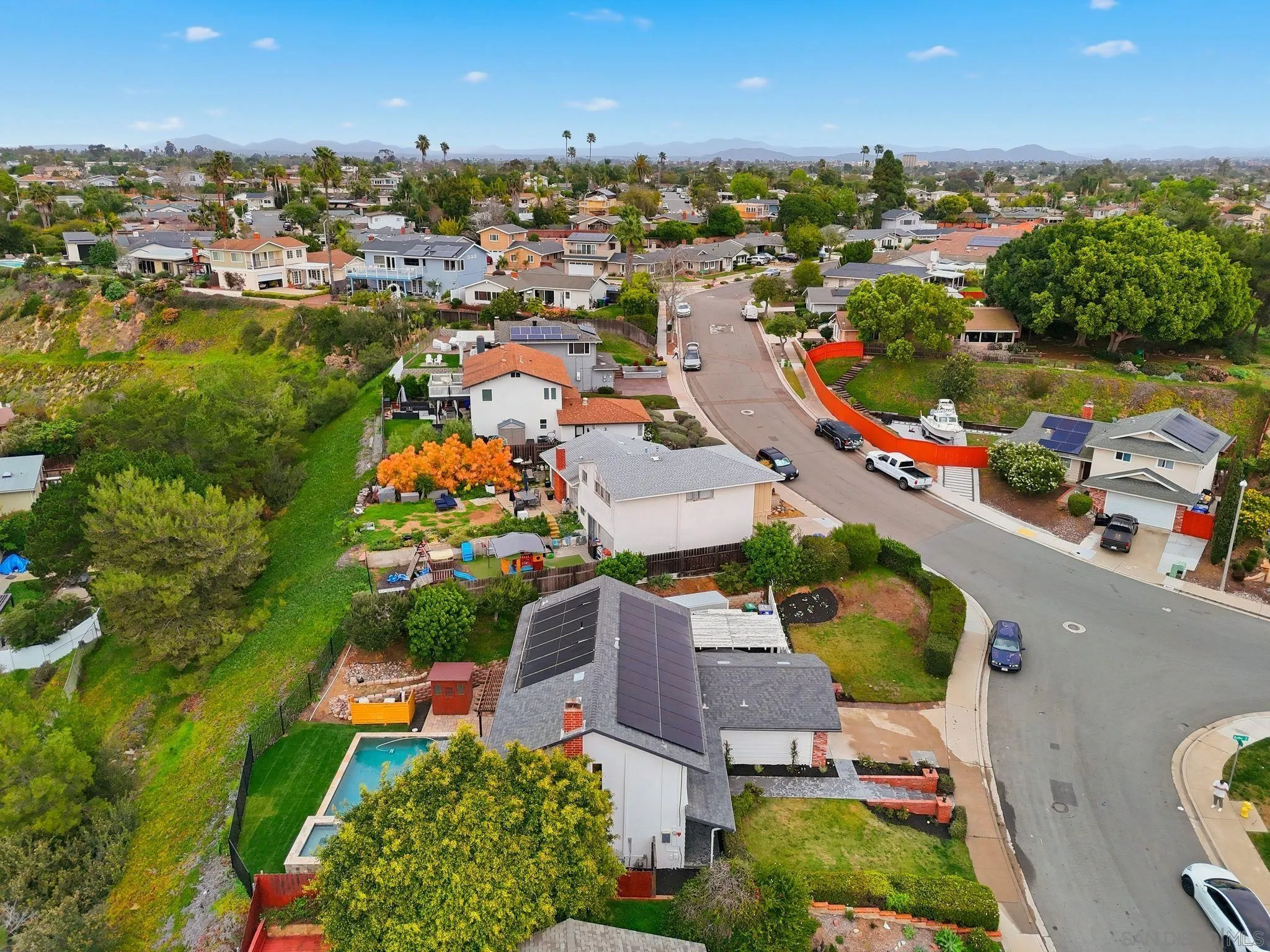 https://cdn.realtyfeed.com/cdn/127/260003906/e2041132eac4d84ba713c2b812063059.webp