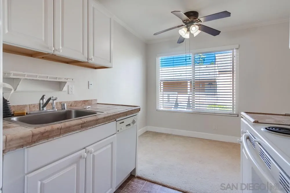 Photo #17: 260003907 Listing: Photo #17