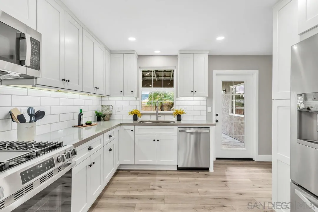 https://cdn.realtyfeed.com/cdn/127/260003909/07db2018c73851635da45bd2dc7b9203.webp