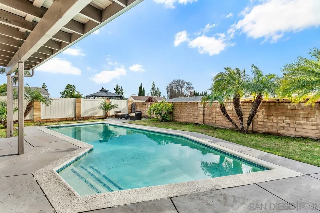https://cdn.realtyfeed.com/cdn/127/260003909/c3f427ab55f5f63b5332493009198d88.webp
