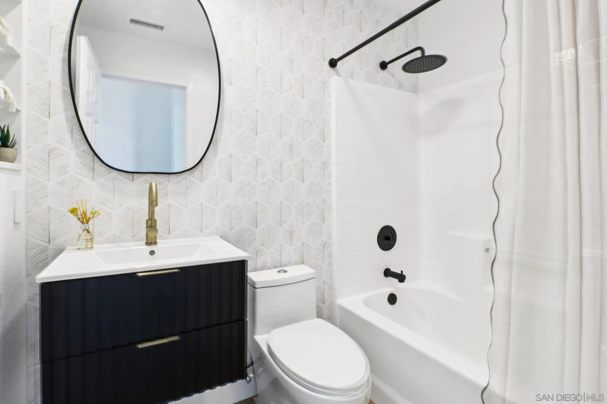 https://cdn.realtyfeed.com/cdn/127/260003915/73875a74de81a9b1295d5df096046181.webp