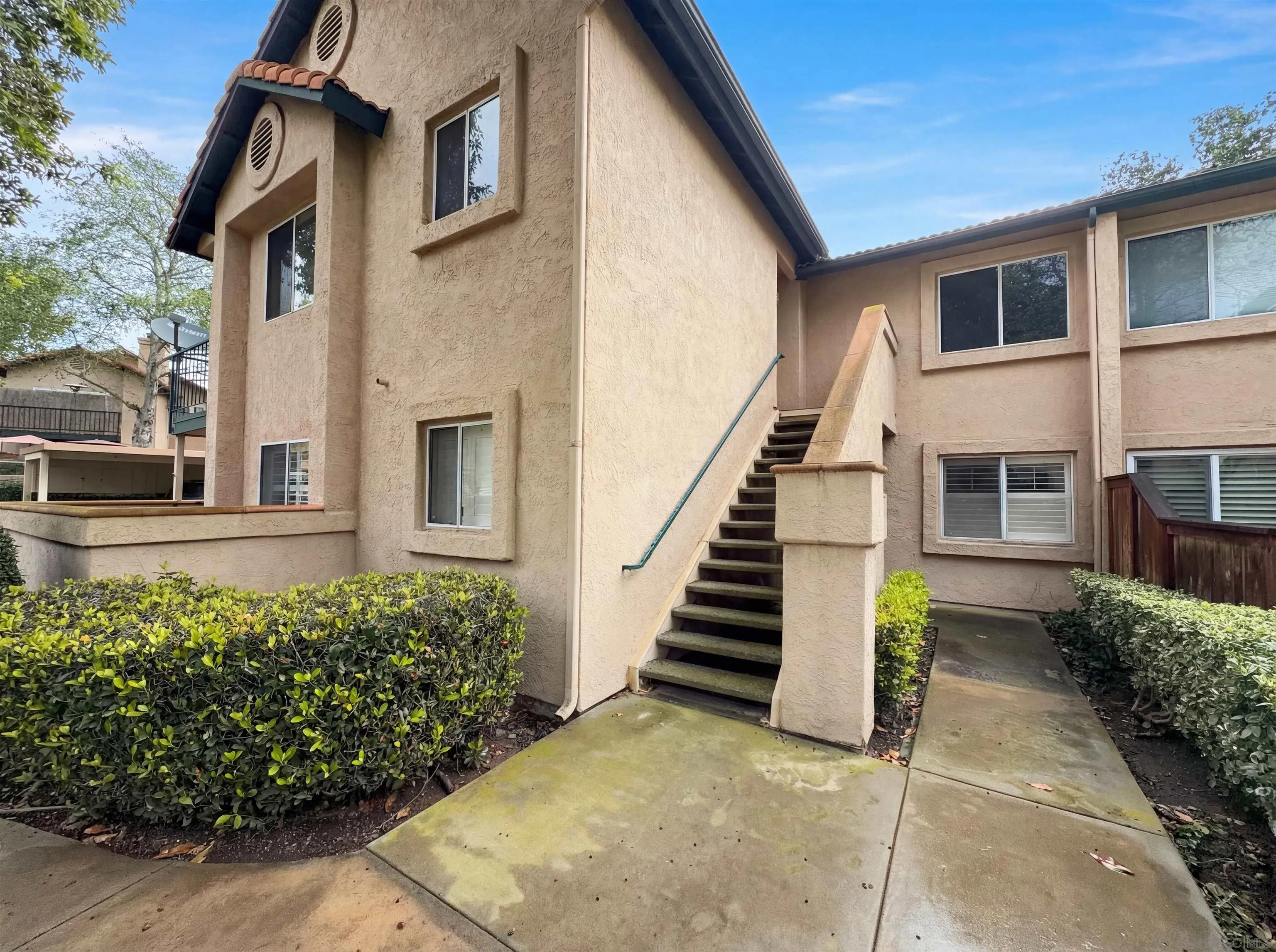 https://cdn.realtyfeed.com/cdn/127/260003916/90061580d368e7a4c36f389a3762d8b6.webp