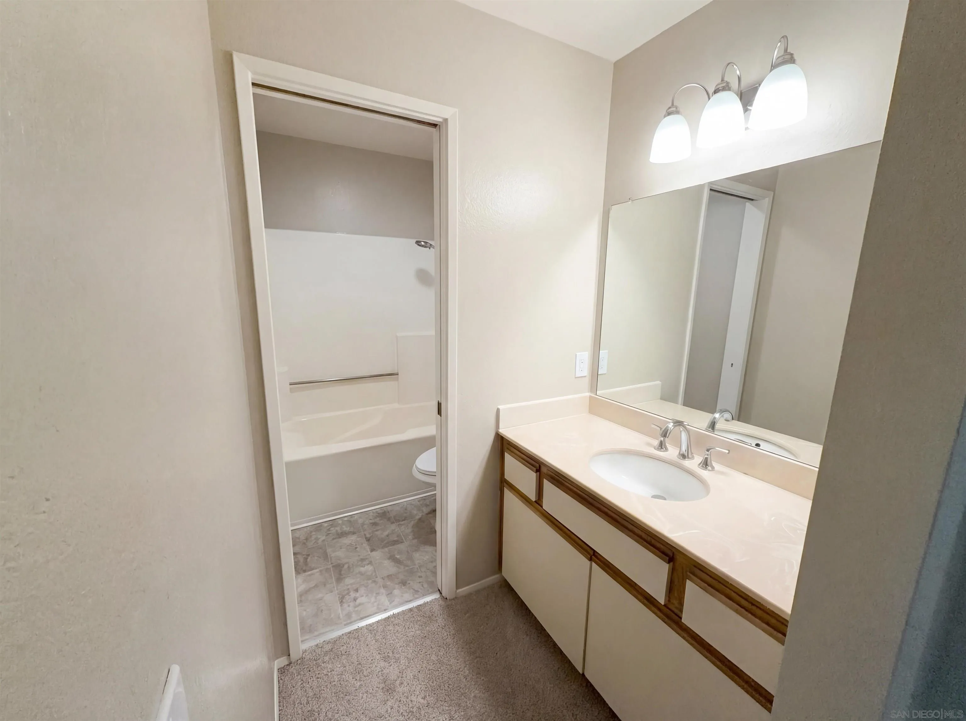 https://cdn.realtyfeed.com/cdn/127/260003916/a3b4f9a1ea9189bd16f2c6d02f808867.webp