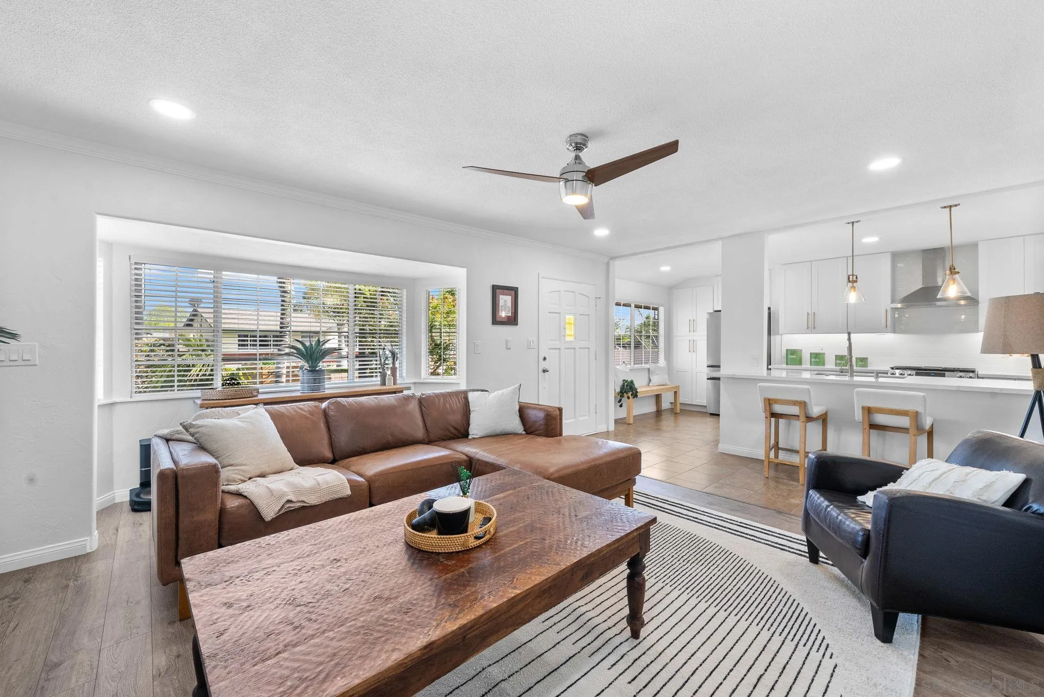 https://cdn.realtyfeed.com/cdn/127/260003917/54350b5a9c475feebf738f00b7e01c86.webp