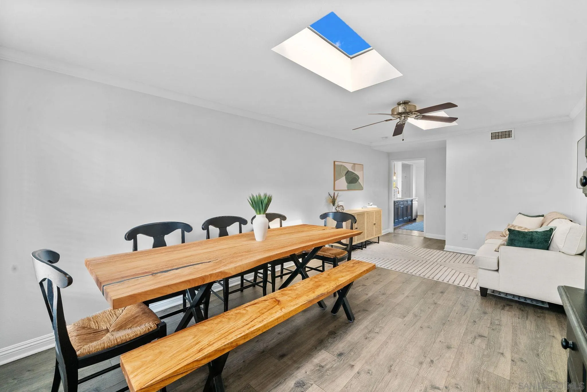 https://cdn.realtyfeed.com/cdn/127/260003917/9a277bff9daf146805640c1e12cbec6b.webp