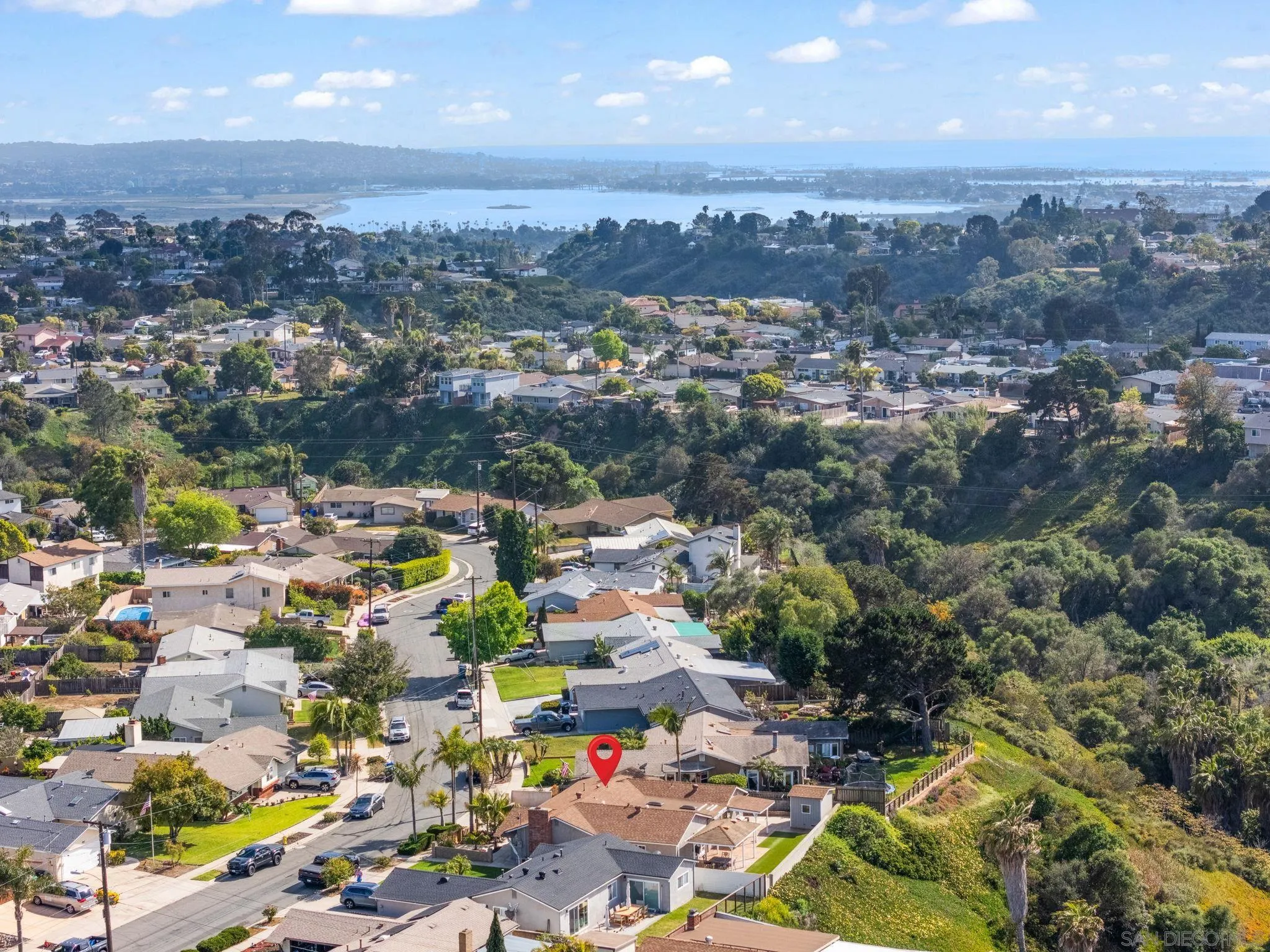 https://cdn.realtyfeed.com/cdn/127/260003917/c3c947a809828416b93a4090b2551f28.webp