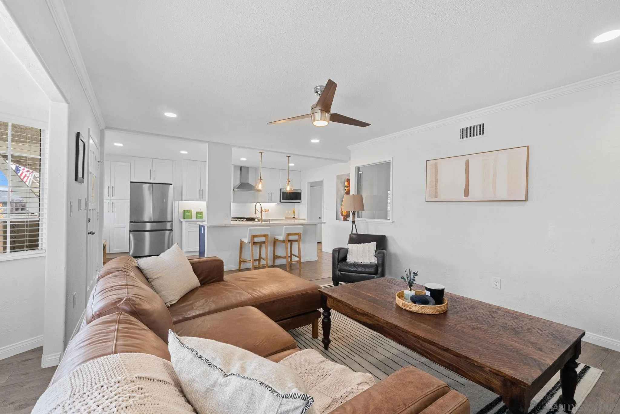https://cdn.realtyfeed.com/cdn/127/260003917/f2ccfc5297c3137251f0223b6256207f.webp