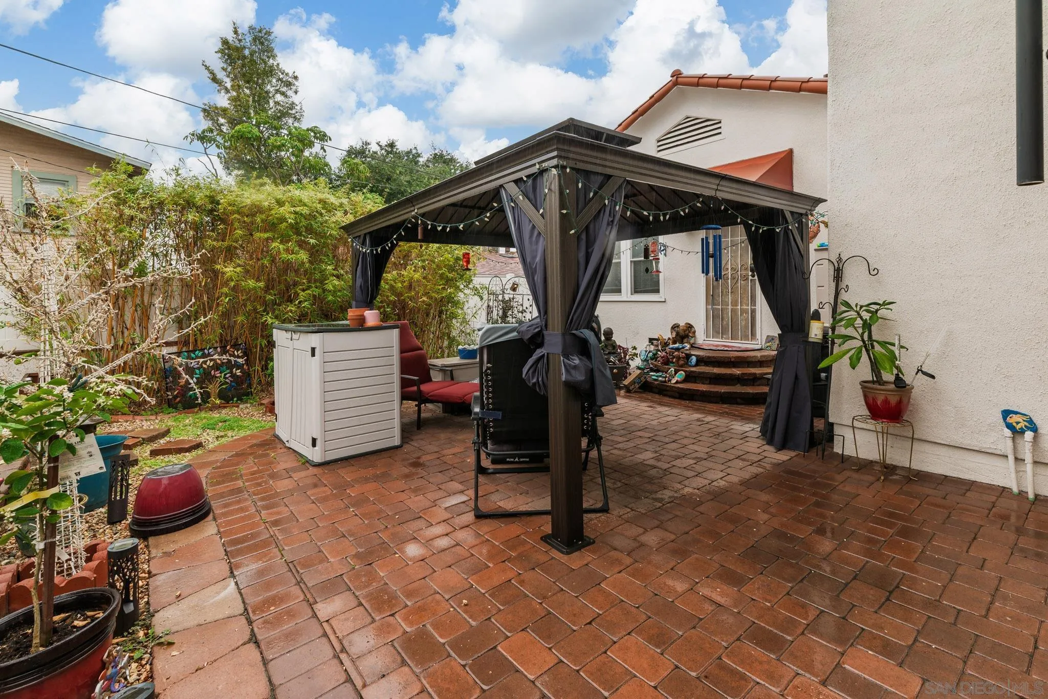 https://cdn.realtyfeed.com/cdn/127/260003925/51a77c7aee3a067433270d90fbeea8af.webp
