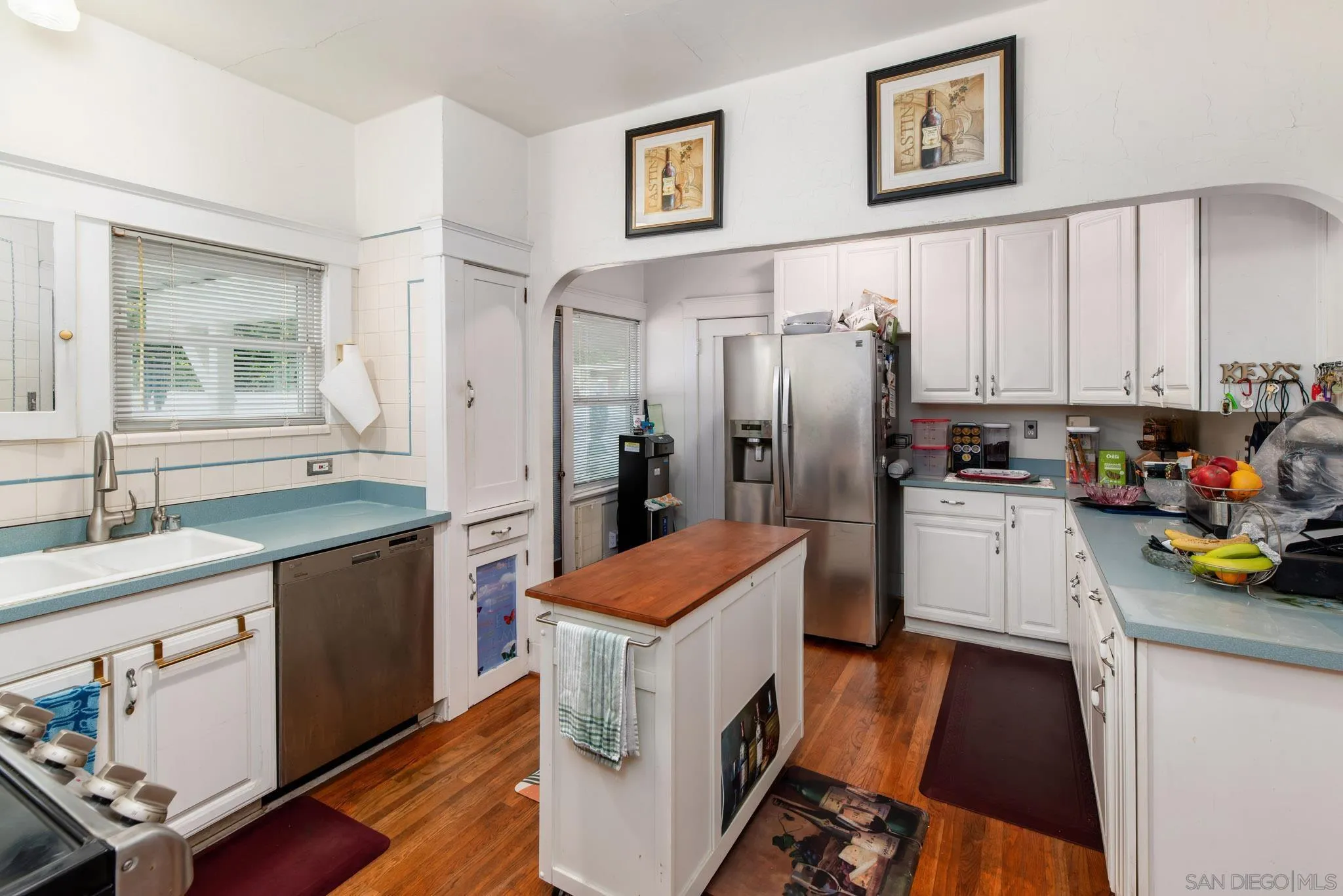 https://cdn.realtyfeed.com/cdn/127/260003925/87e7eb446d87d15f63b7a58c1ce05e5c.webp