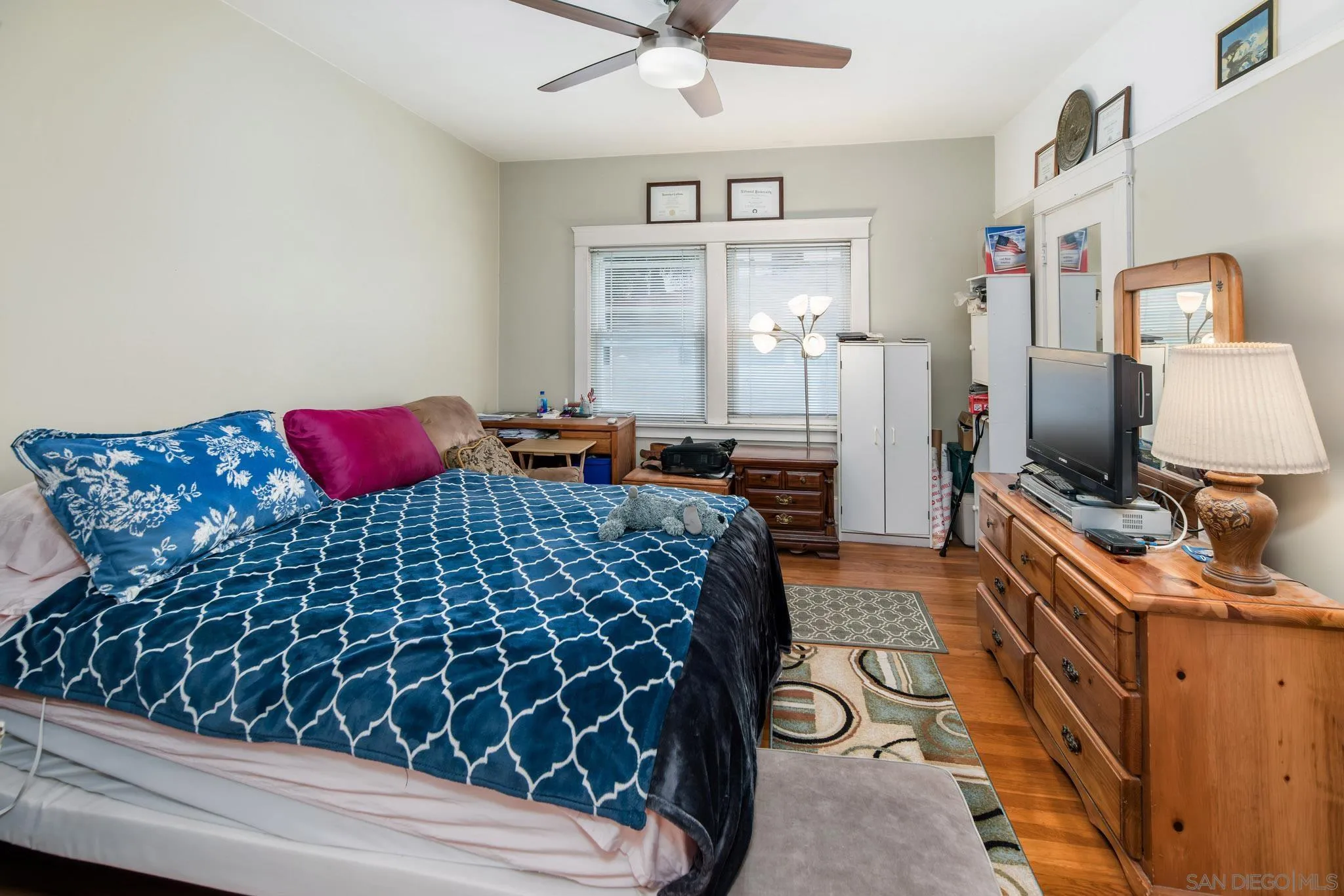 https://cdn.realtyfeed.com/cdn/127/260003925/ca0e661074c2587e0fc5a182e0d2d67c.webp