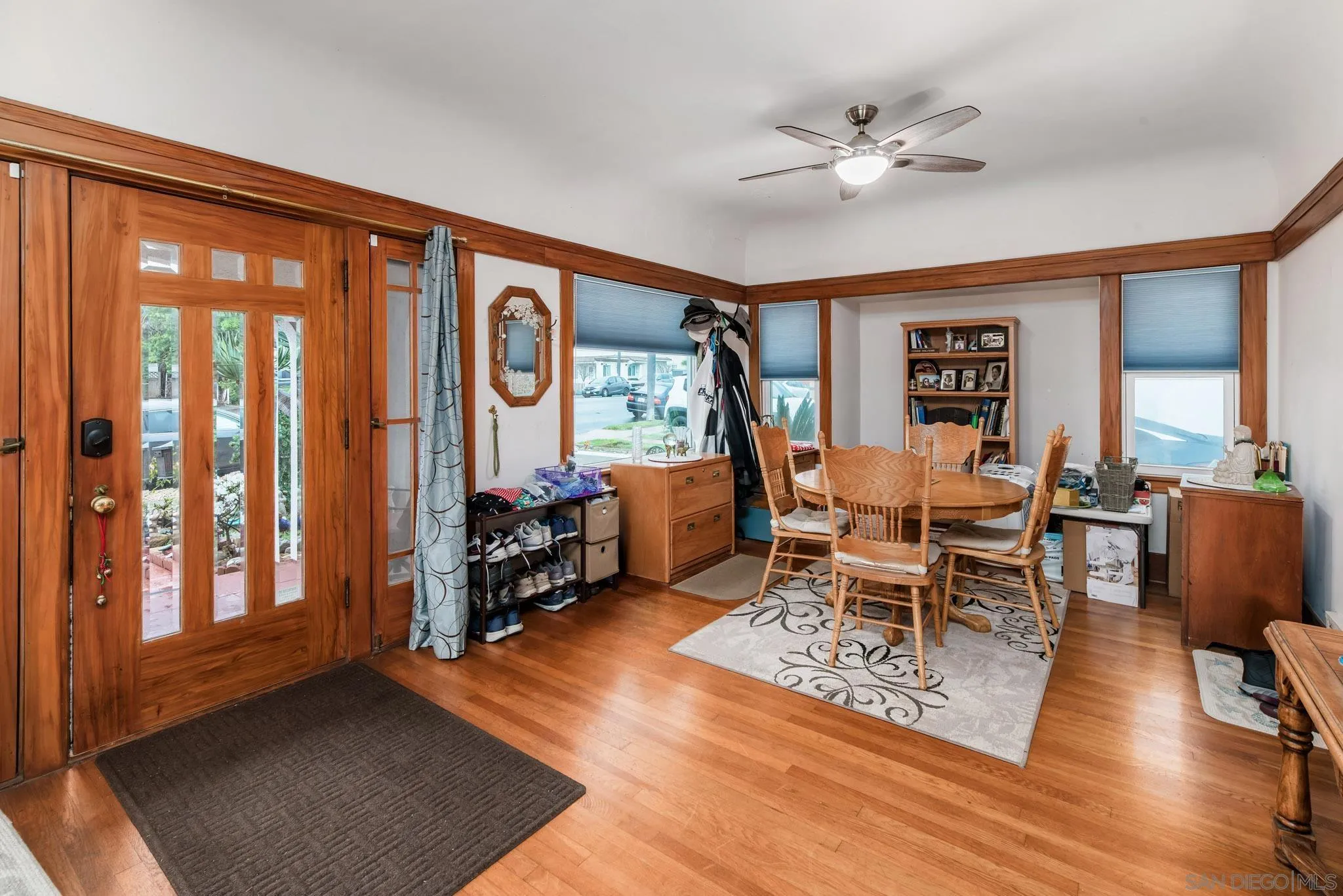 https://cdn.realtyfeed.com/cdn/127/260003925/cc7eaad3eb849abecf91c59b2af381a3.webp