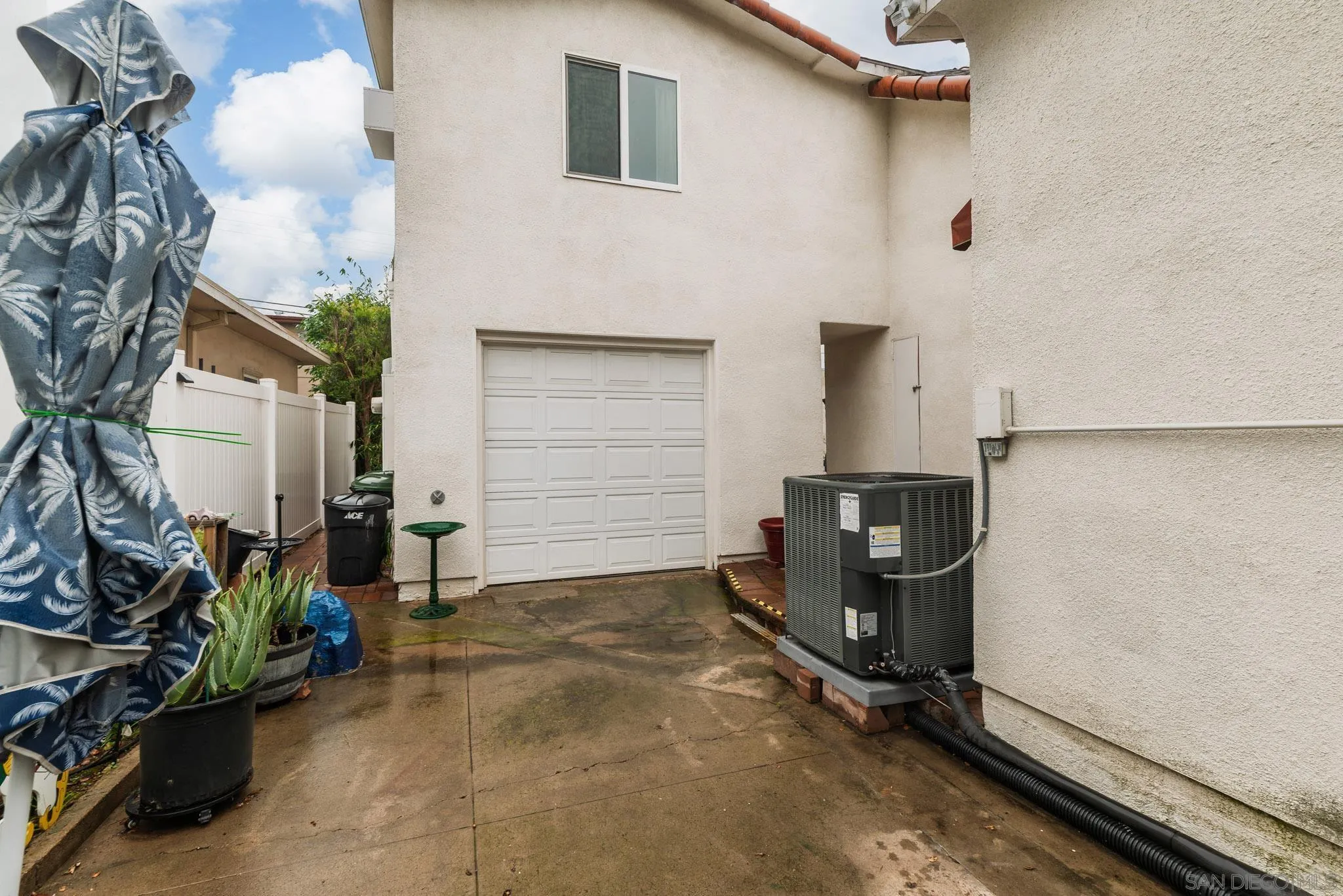 https://cdn.realtyfeed.com/cdn/127/260003925/e1fec299c58e0176aa61af765cdbd270.webp