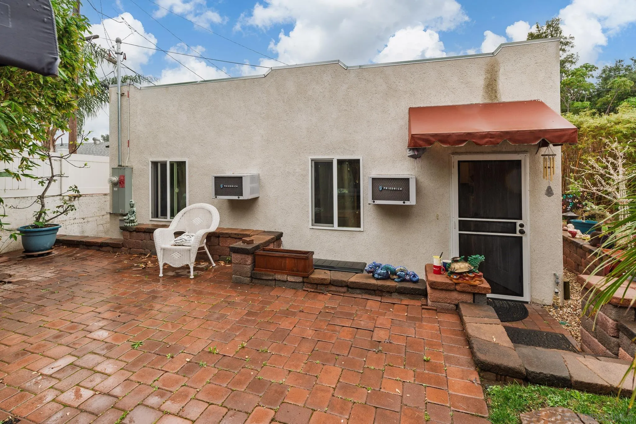 https://cdn.realtyfeed.com/cdn/127/260003925/e413a2e92cbcbea247e21695605a5e7c.webp