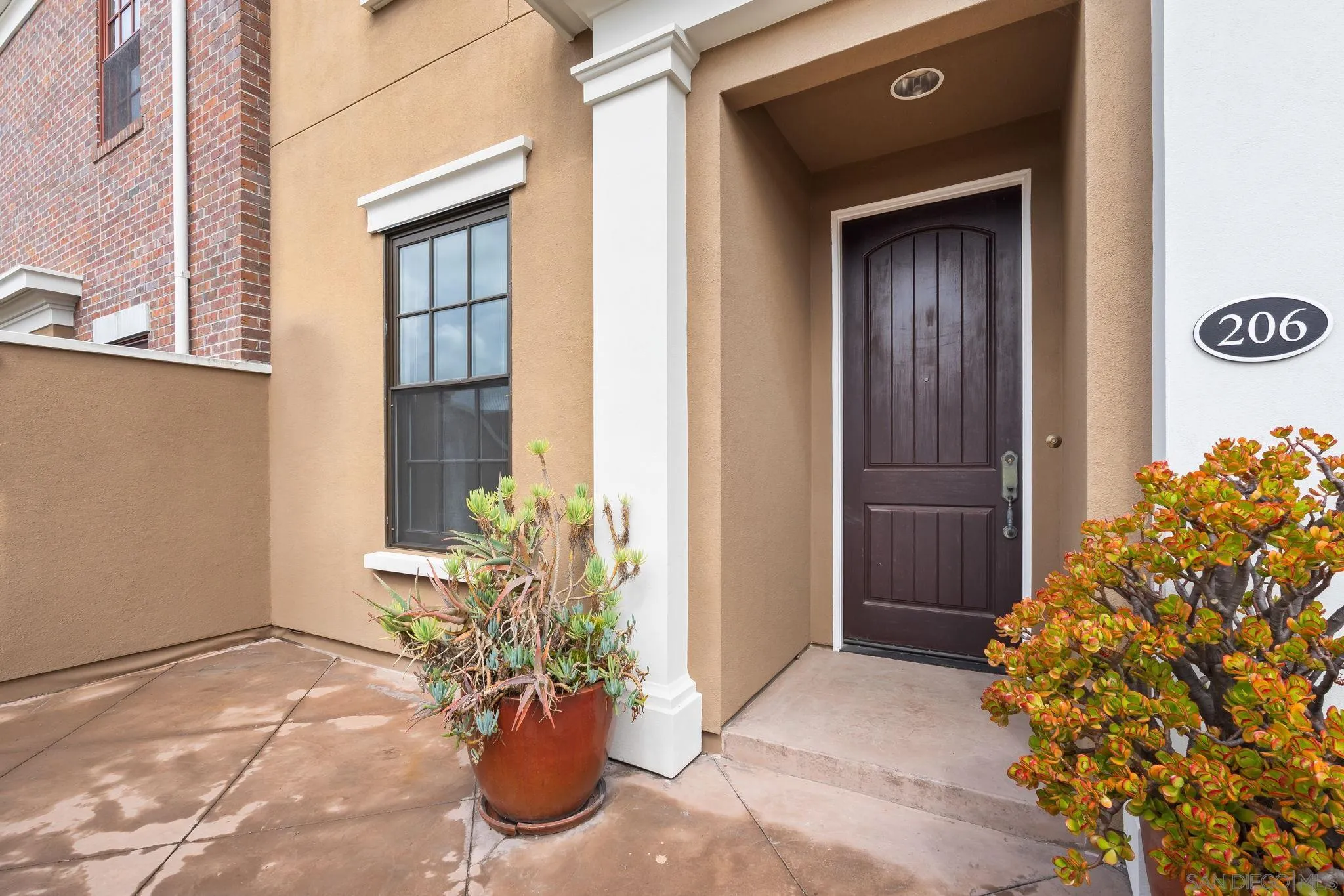 https://cdn.realtyfeed.com/cdn/127/260003927/a27d6c1ab48b099690f1c81a5ac8573b.webp