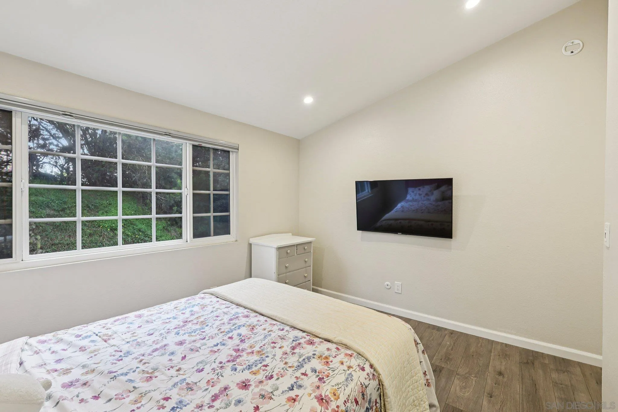 Photo #30: 260003928 Listing: Photo #30