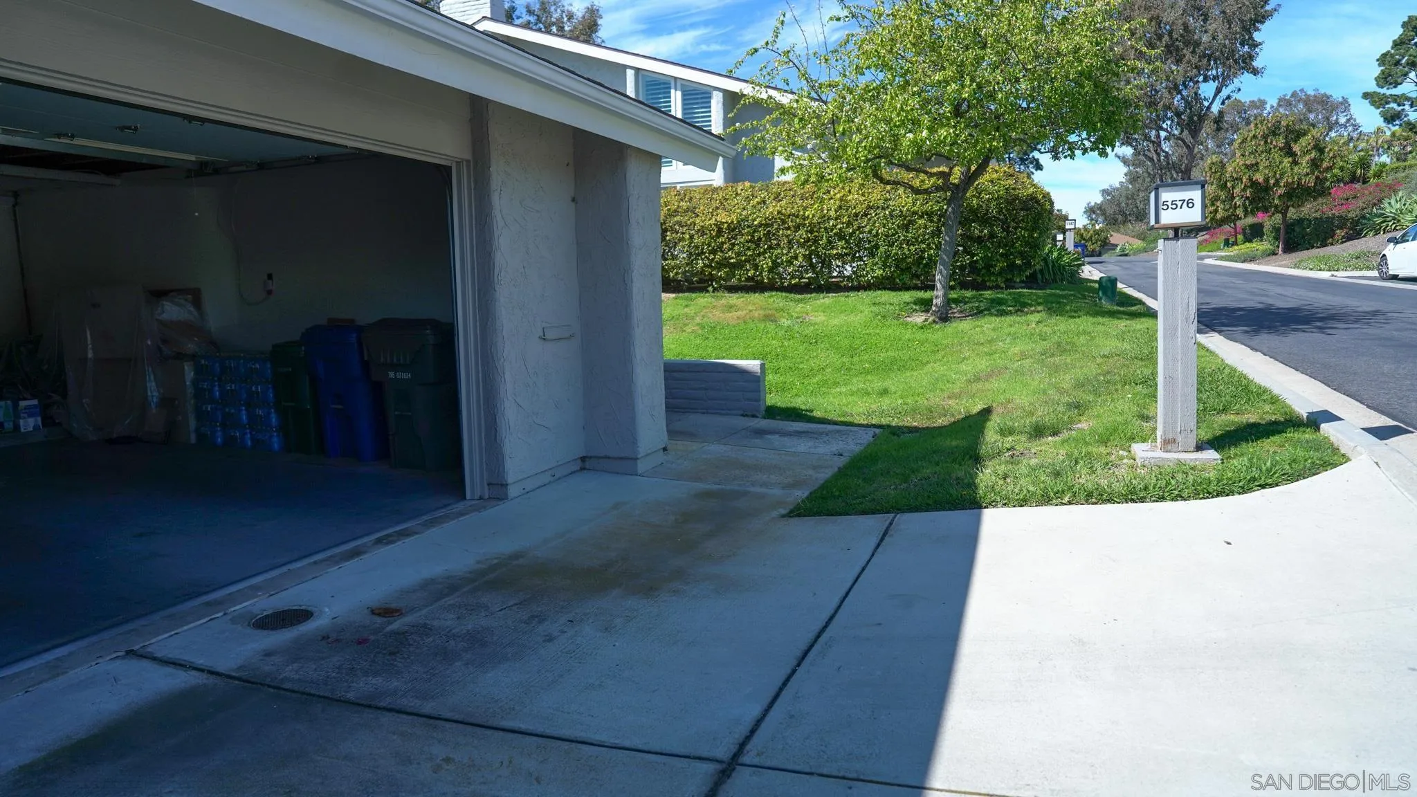 https://cdn.realtyfeed.com/cdn/127/260003929/107c9eb7af830d73b3da084bd23d834c.webp