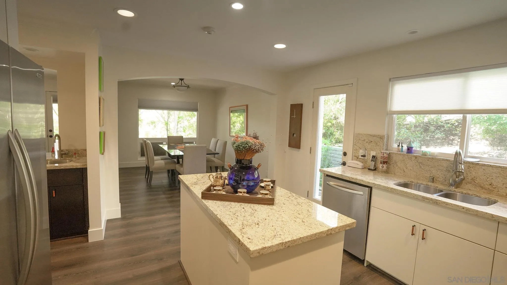 https://cdn.realtyfeed.com/cdn/127/260003929/7ab3e09e0f0d0e243c832236bf58d3e0.webp
