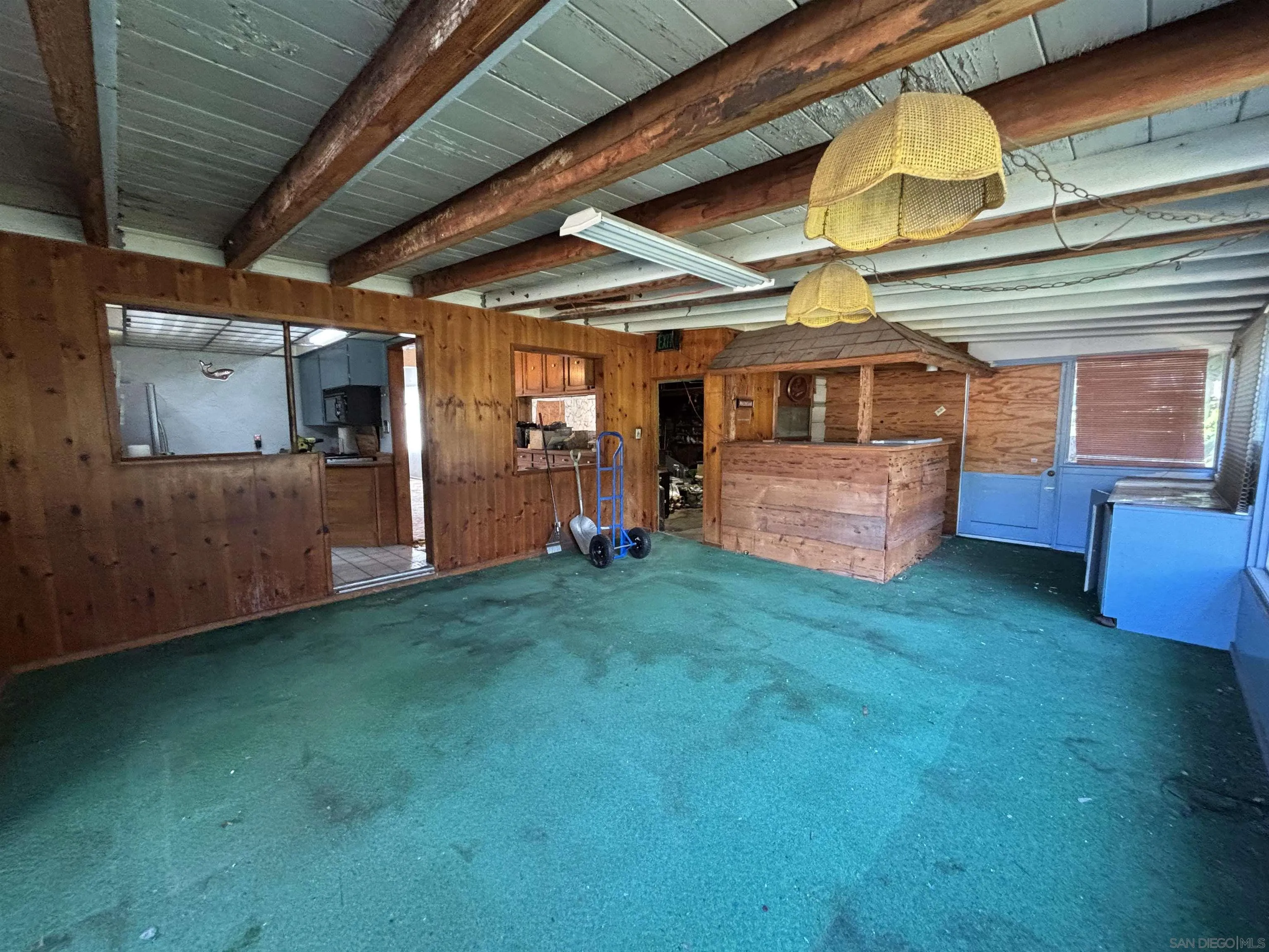 https://cdn.realtyfeed.com/cdn/127/260003932/961eadf357ab0fb673562f9b75b8e83f.webp