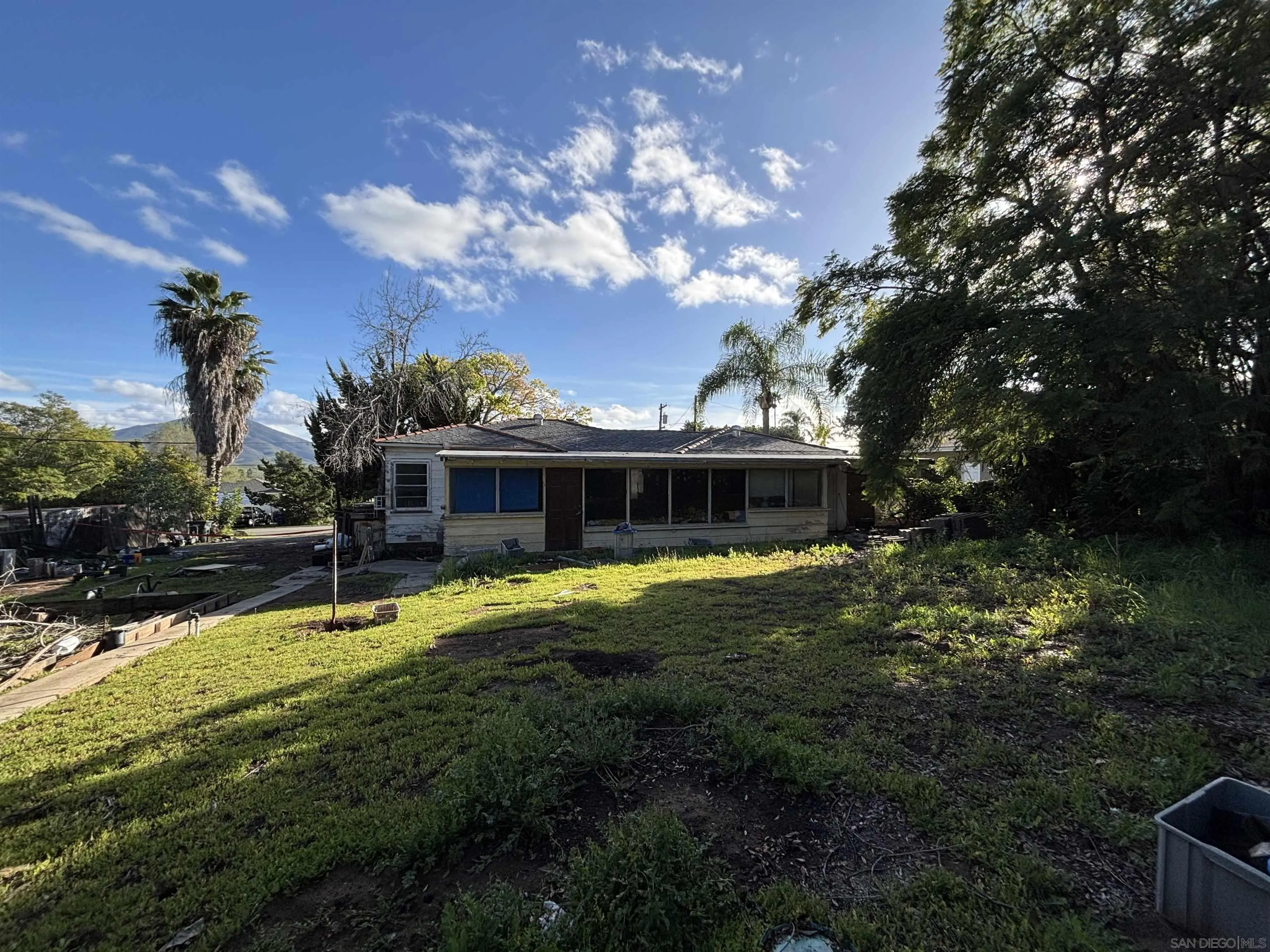 https://cdn.realtyfeed.com/cdn/127/260003932/ba9e96f7d9d7f138b8c8af25f66556ab.webp