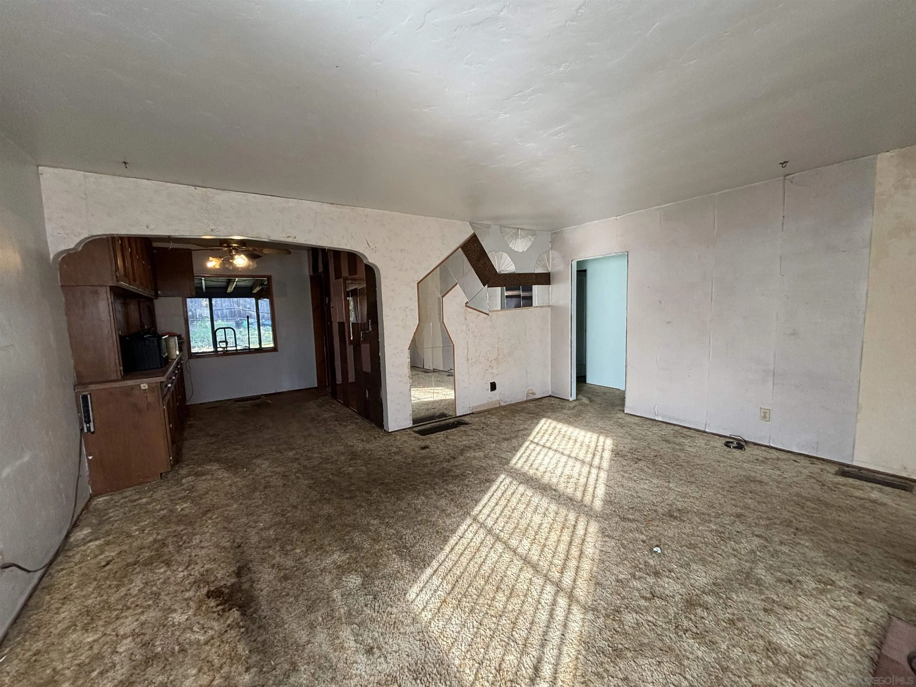 https://cdn.realtyfeed.com/cdn/127/260003932/d4a341cc68a7924544898416865f3008.webp
