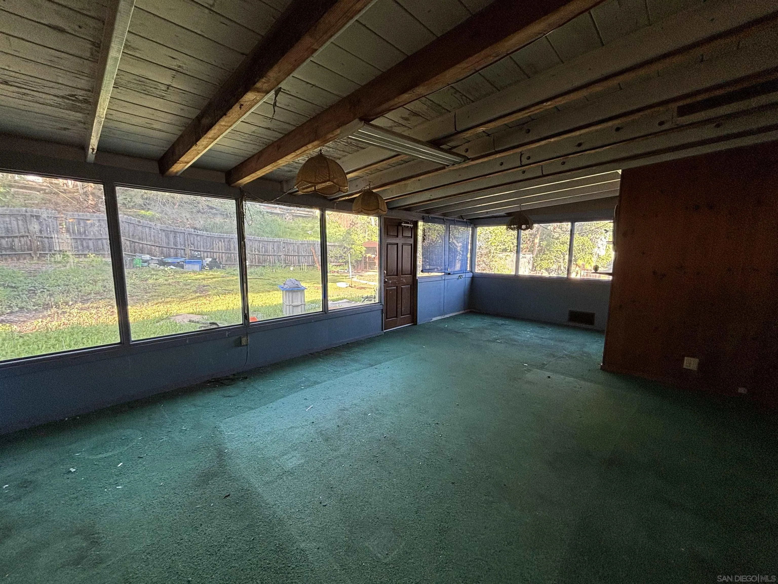 https://cdn.realtyfeed.com/cdn/127/260003932/e988a5d3b81806d53394f35dafed3e43.webp