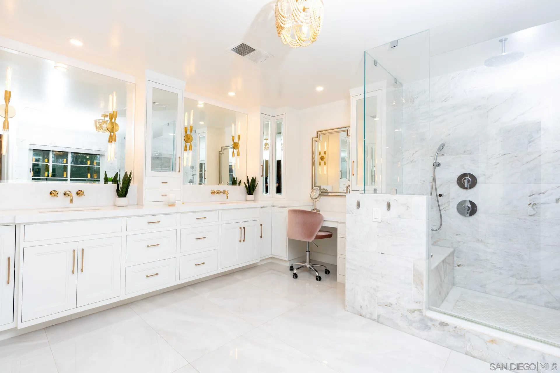 https://cdn.realtyfeed.com/cdn/127/260003936/ecd3395d2bba3fba0af9a4a2580d405c.webp