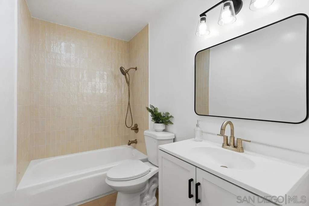 https://cdn.realtyfeed.com/cdn/127/260003938/a8742650df71848c3e7af70c8adf2735.webp