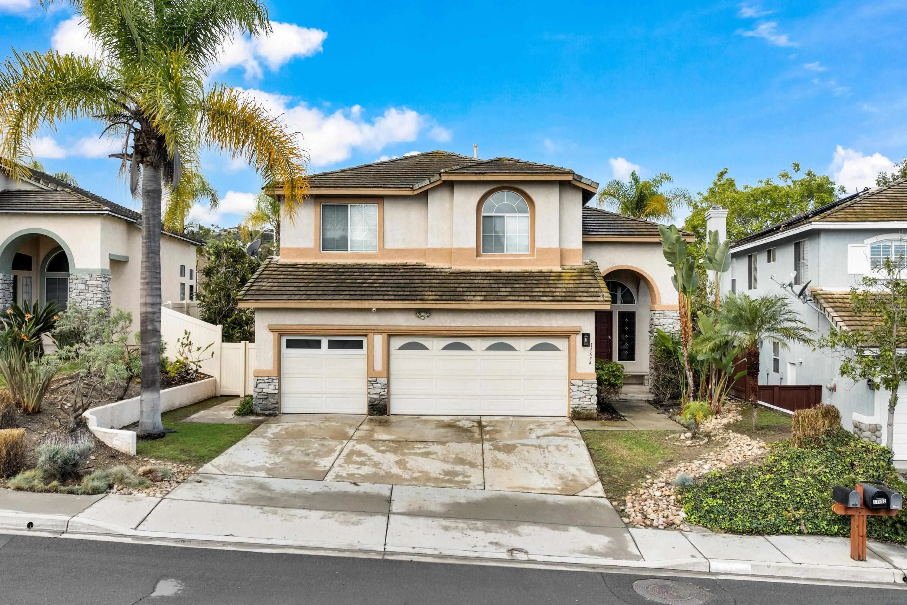 https://cdn.realtyfeed.com/cdn/127/260003940/40d48de013bf96e731d7911678e3122d.webp