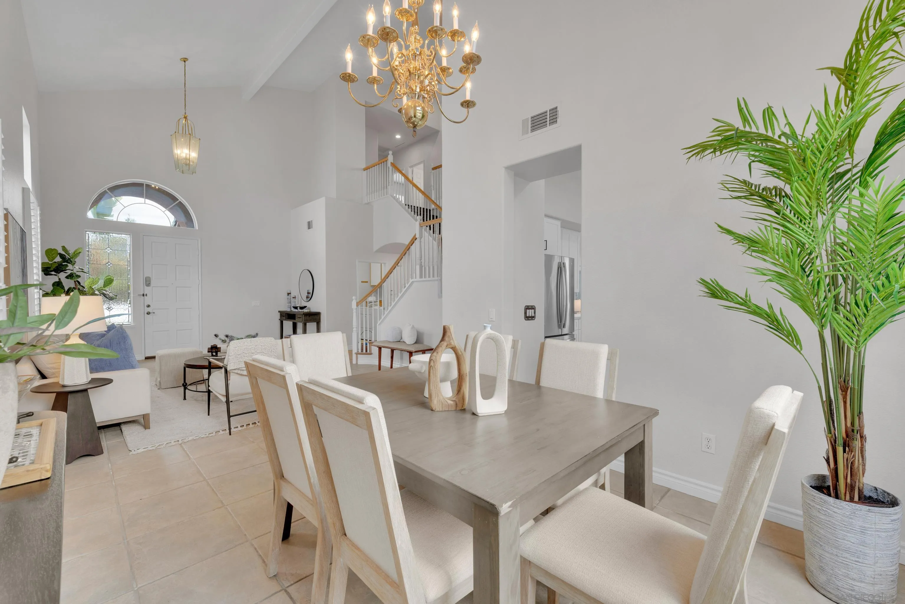 https://cdn.realtyfeed.com/cdn/127/260003940/71772a98ba397d1c26af827f56215ff5.webp
