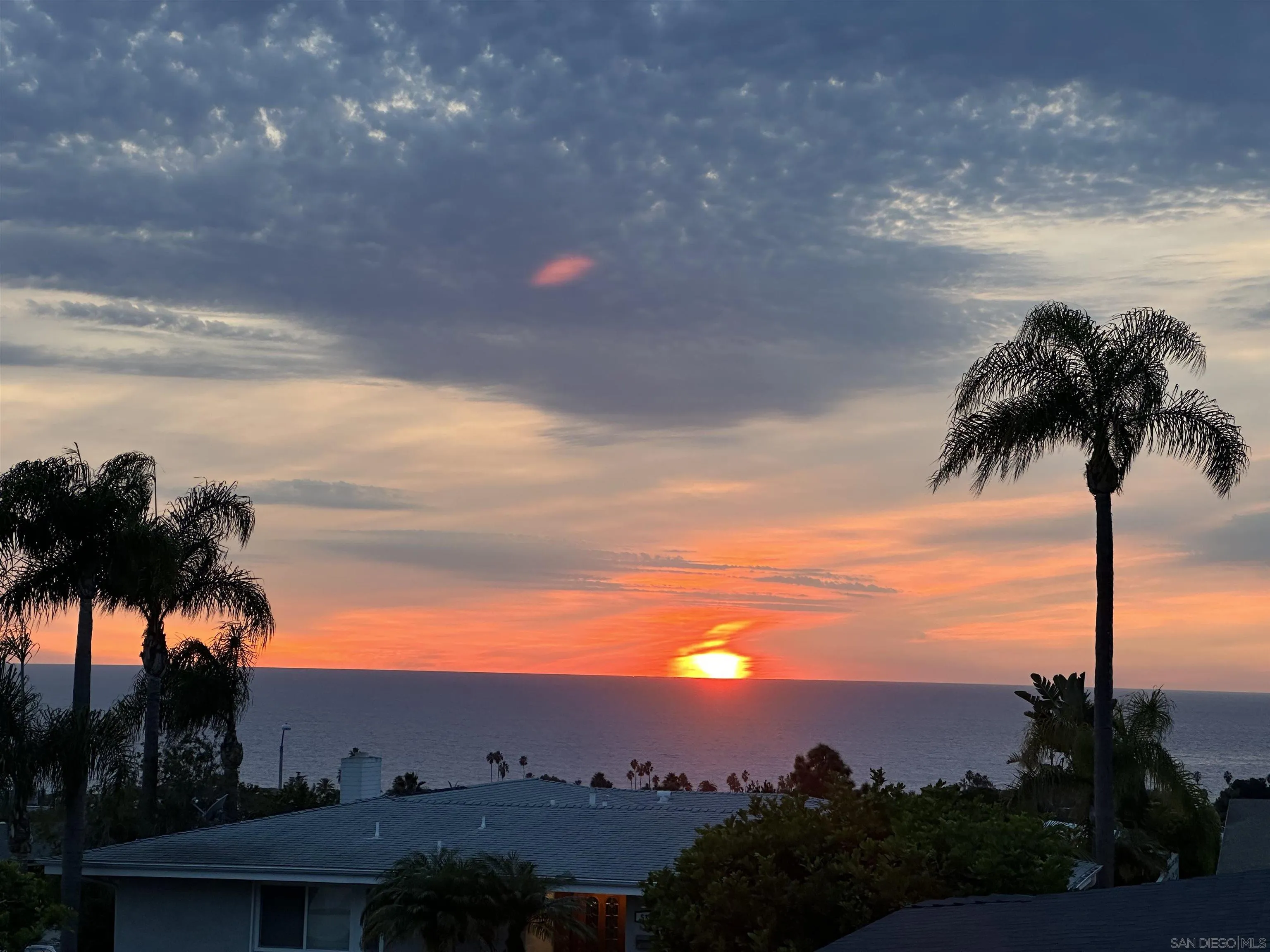 https://cdn.realtyfeed.com/cdn/127/260003942/08e4ed57b2df69b00f7e1143e3125013.webp