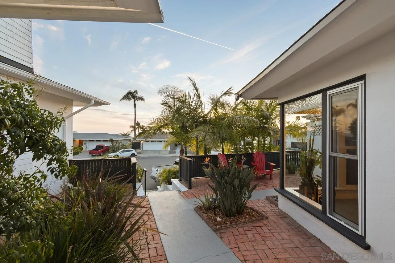 https://cdn.realtyfeed.com/cdn/127/260003942/72769258cce911878f48a207211fc36d.webp
