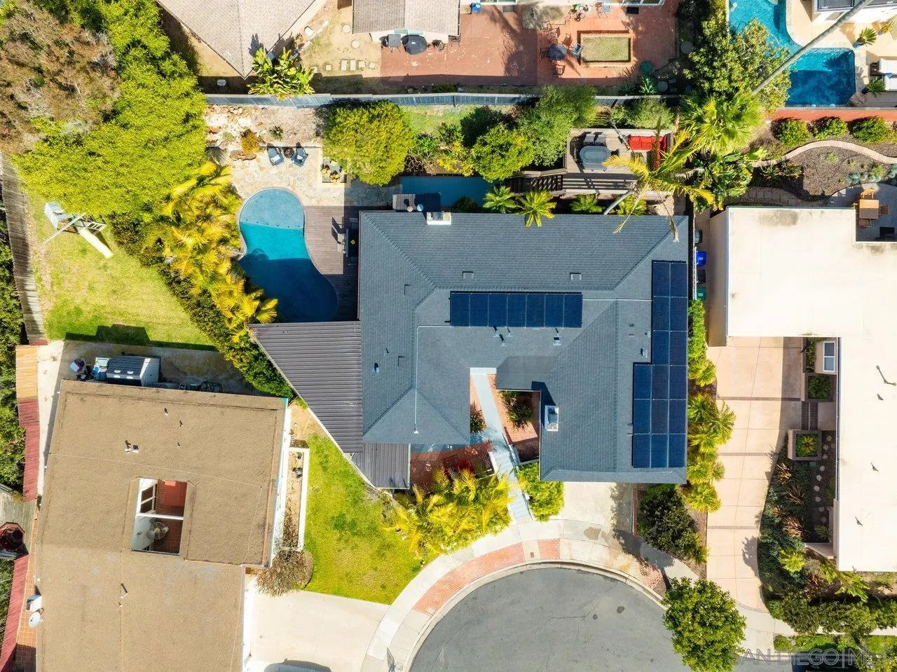https://cdn.realtyfeed.com/cdn/127/260003942/80919fbf7c7682219e7a8919e512038a.webp