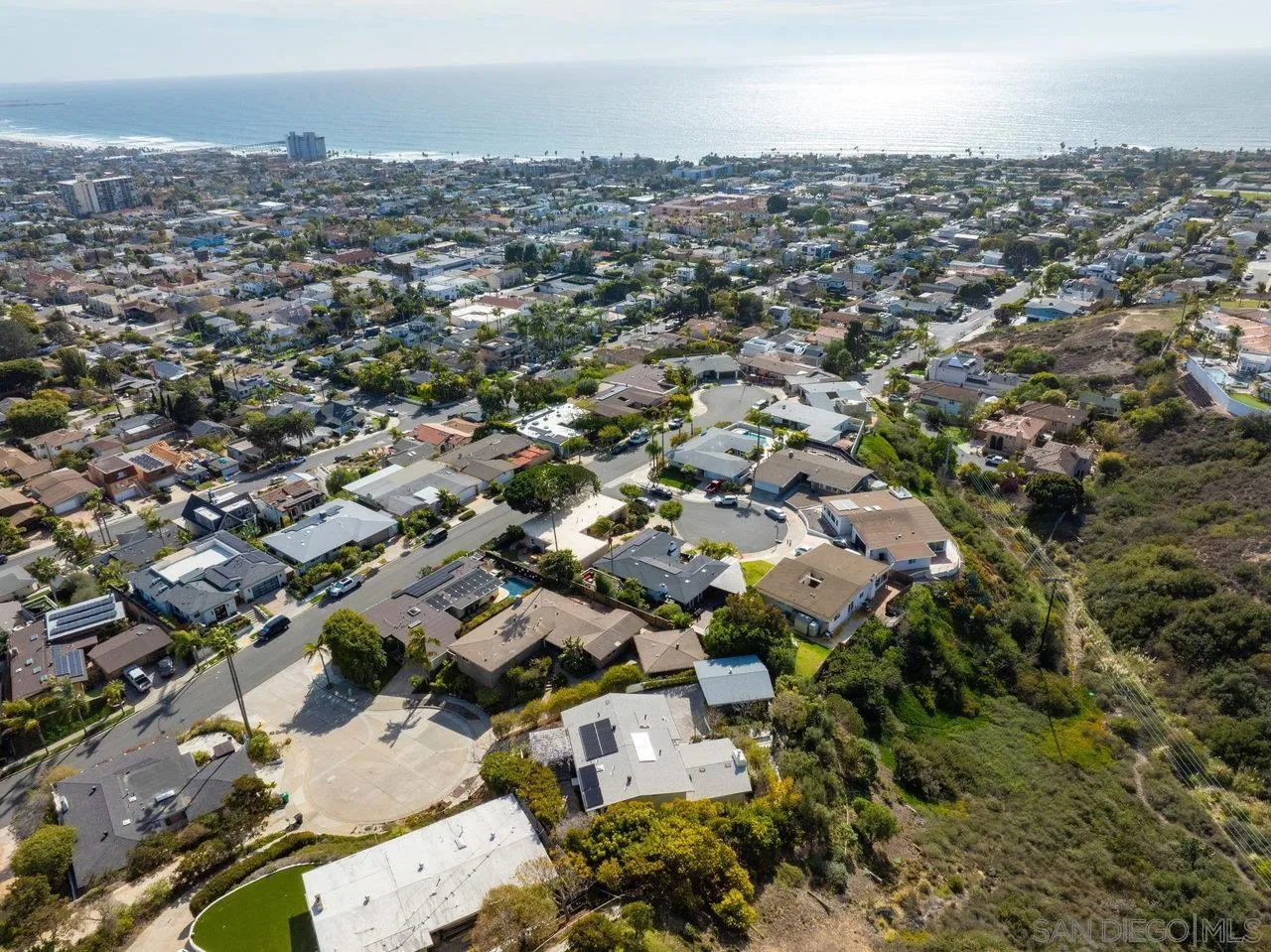 https://cdn.realtyfeed.com/cdn/127/260003942/a34f036b3302c206d0e058a15317b46d.webp