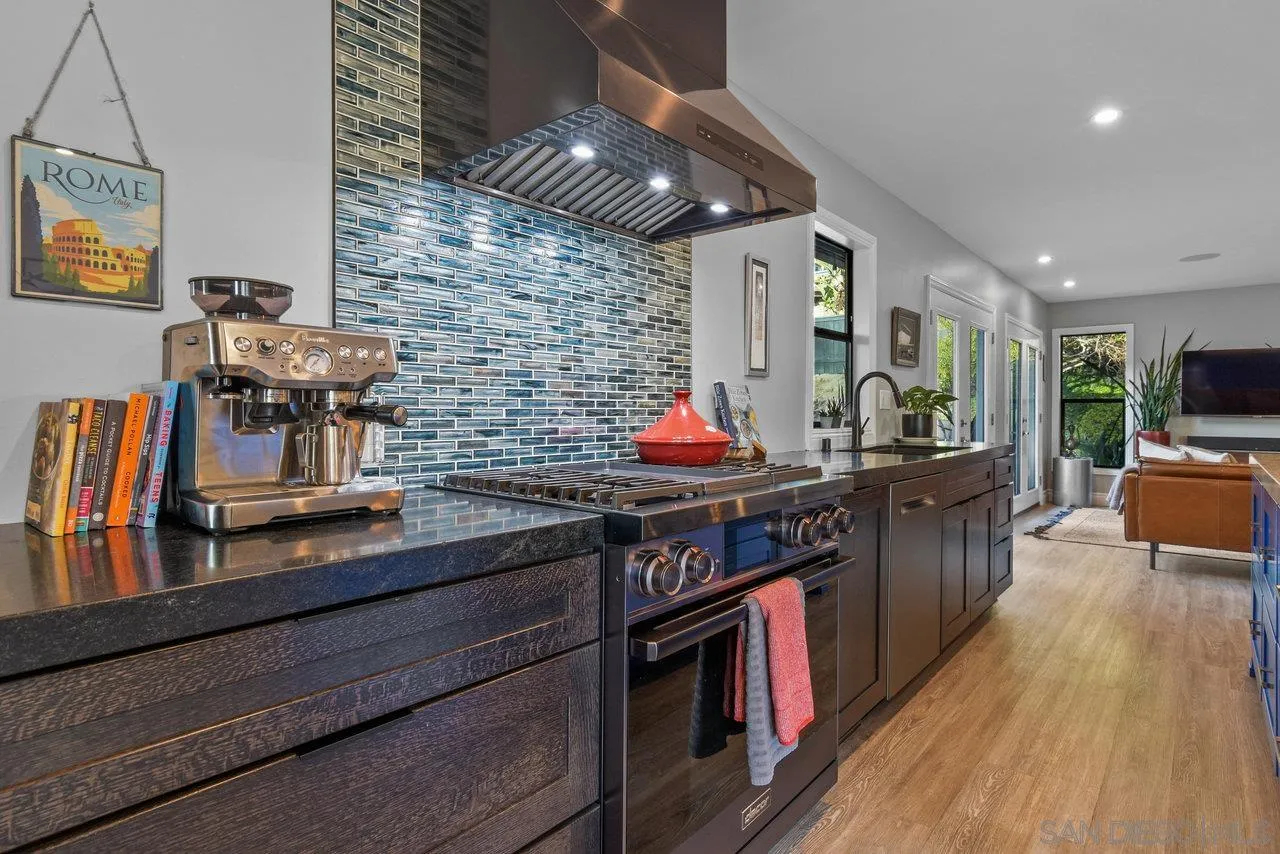 https://cdn.realtyfeed.com/cdn/127/260003942/cbd92c668c6030bac5268ca29e7aa66a.webp