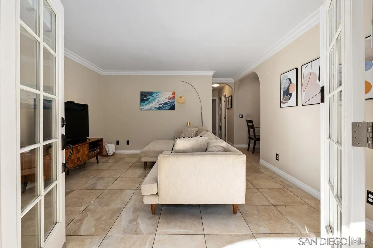 Photo #2: 260003947 Listing: Photo #2