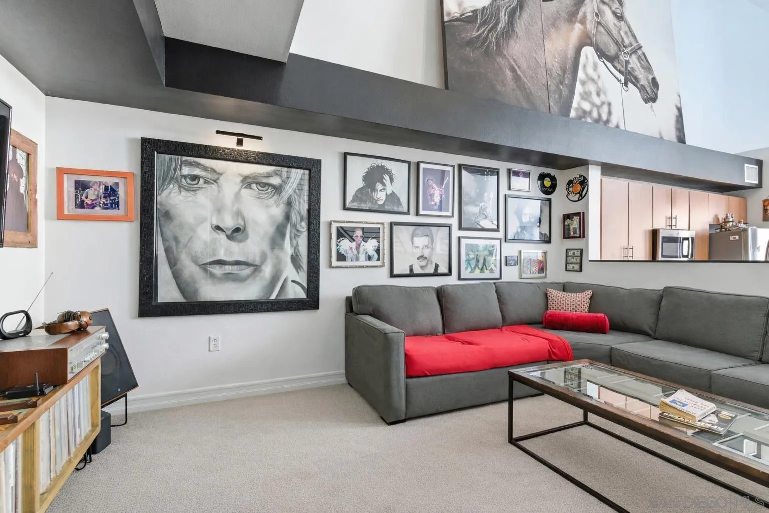 https://cdn.realtyfeed.com/cdn/127/260003948/3c612710c6b03c43f6a19d457c0d4492.webp