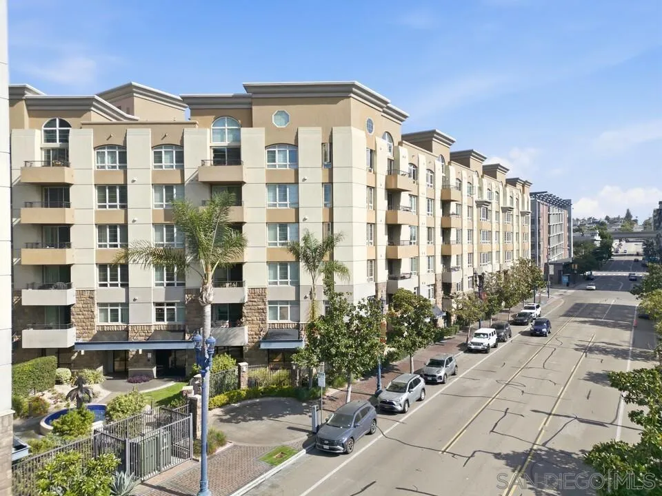 Photo #35: 260003948 Listing: Photo #35