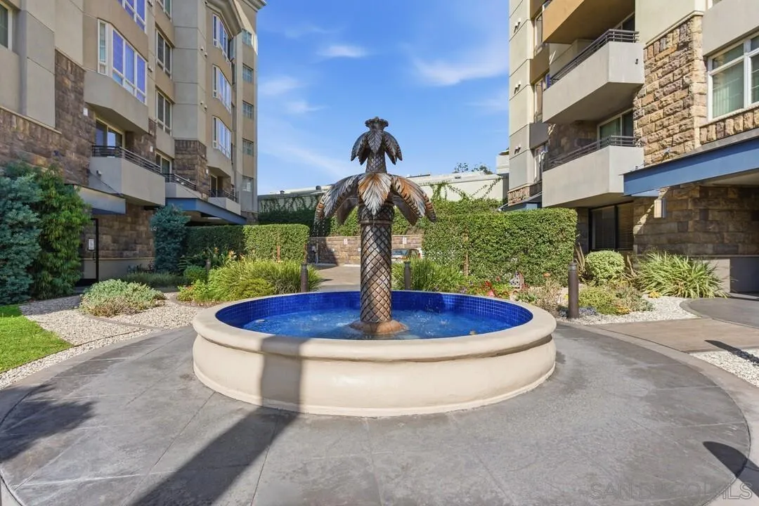 https://cdn.realtyfeed.com/cdn/127/260003948/8c6127e79cd0e428f68618372eddb428.webp