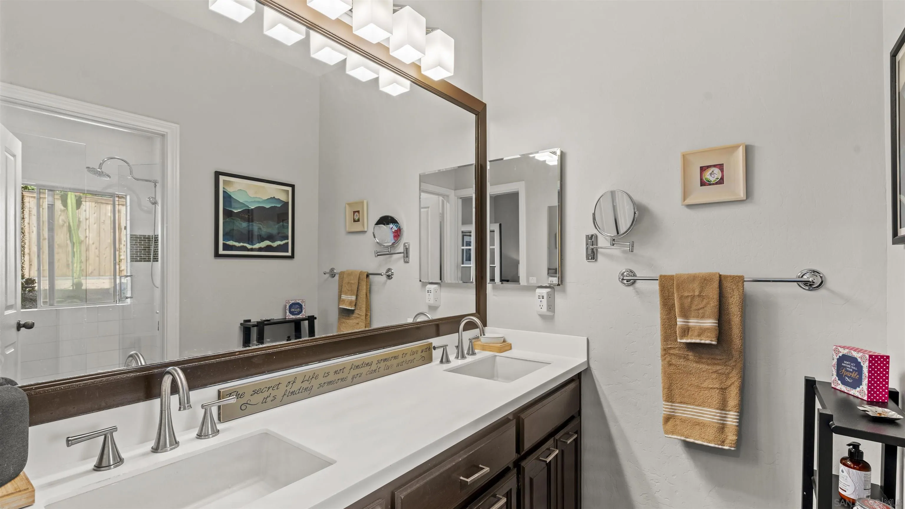https://cdn.realtyfeed.com/cdn/127/260003952/c3abf9d222727a578fb9bbf1736a1a85.webp