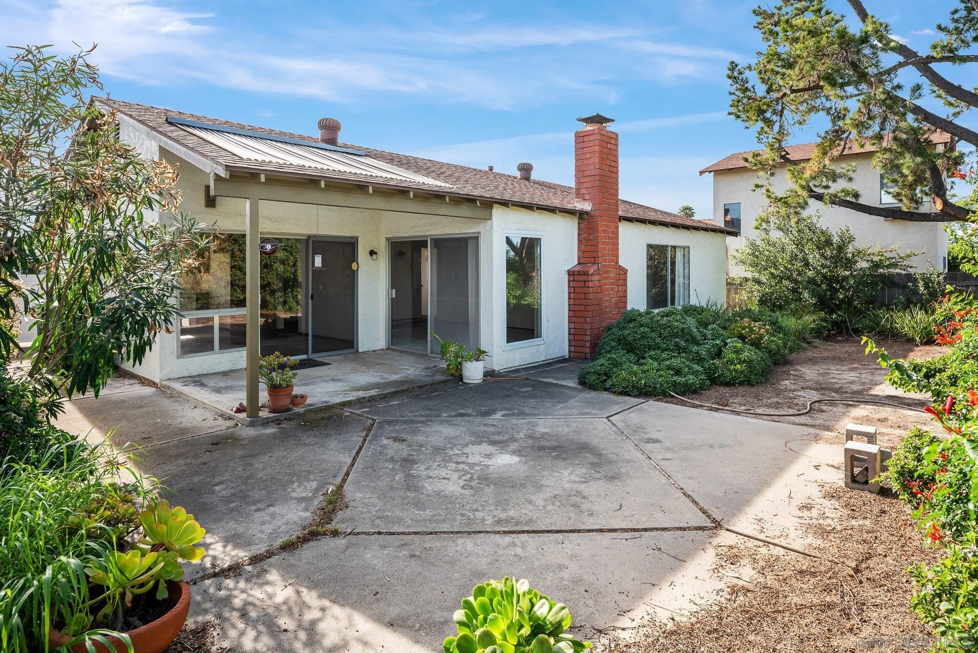 https://cdn.realtyfeed.com/cdn/127/260003955/a92d659c762c522cf798976fabdc9ab3.webp