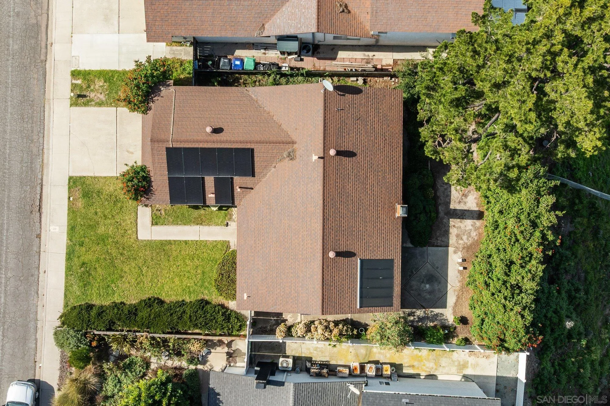 https://cdn.realtyfeed.com/cdn/127/260003955/b166ad8605e024171b18e0058c167867.webp