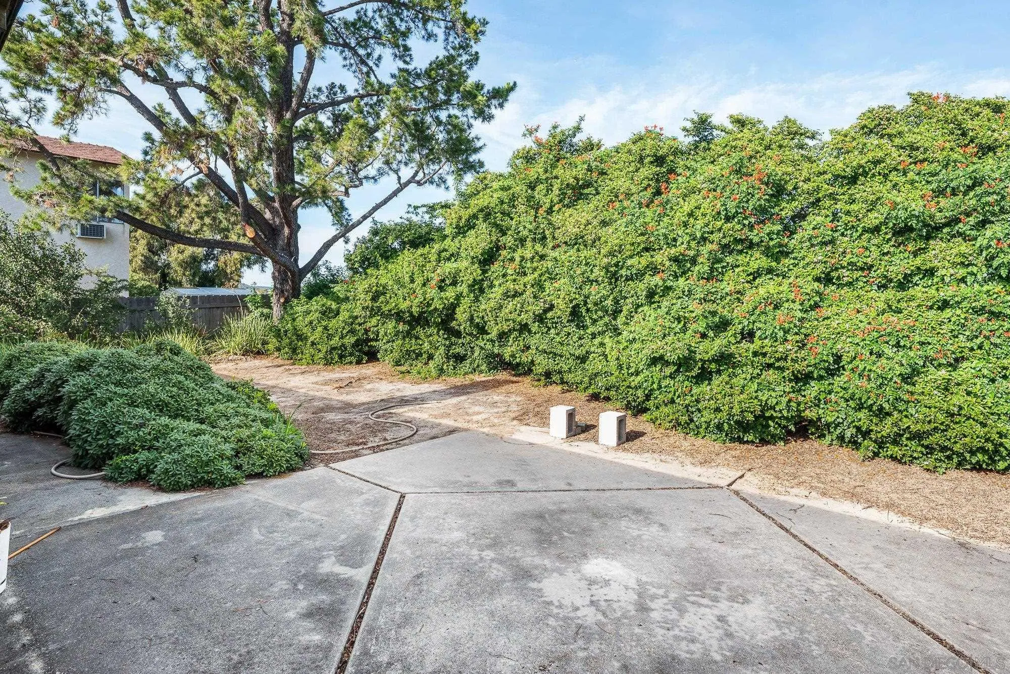 https://cdn.realtyfeed.com/cdn/127/260003955/e98047fa71830dd33711864f62990d12.webp