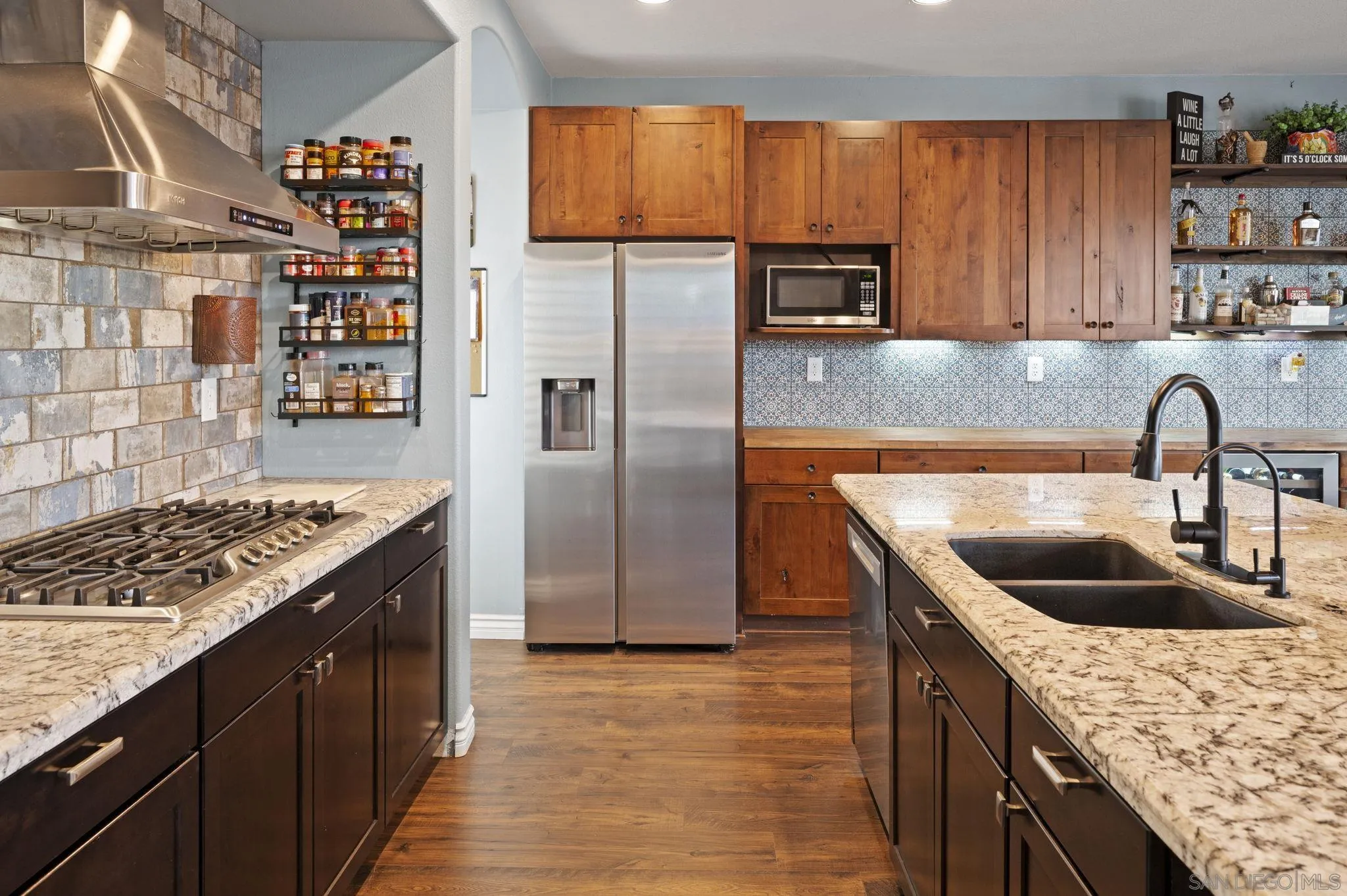https://cdn.realtyfeed.com/cdn/127/260003956/3dcb5ad50e84937d43cfc13547054d91.webp