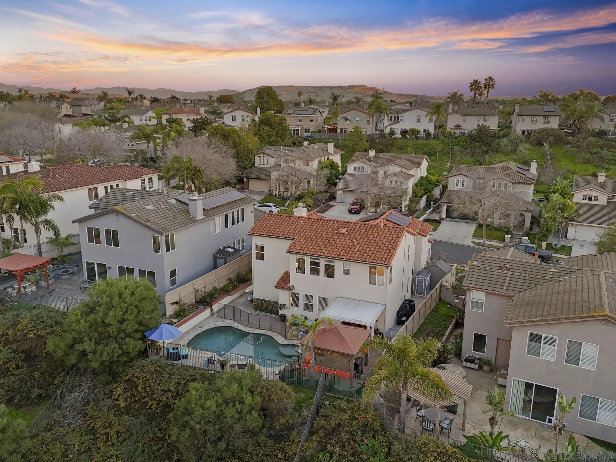 https://cdn.realtyfeed.com/cdn/127/260003956/a3969757cb74e215e11b7f527911a38d.webp