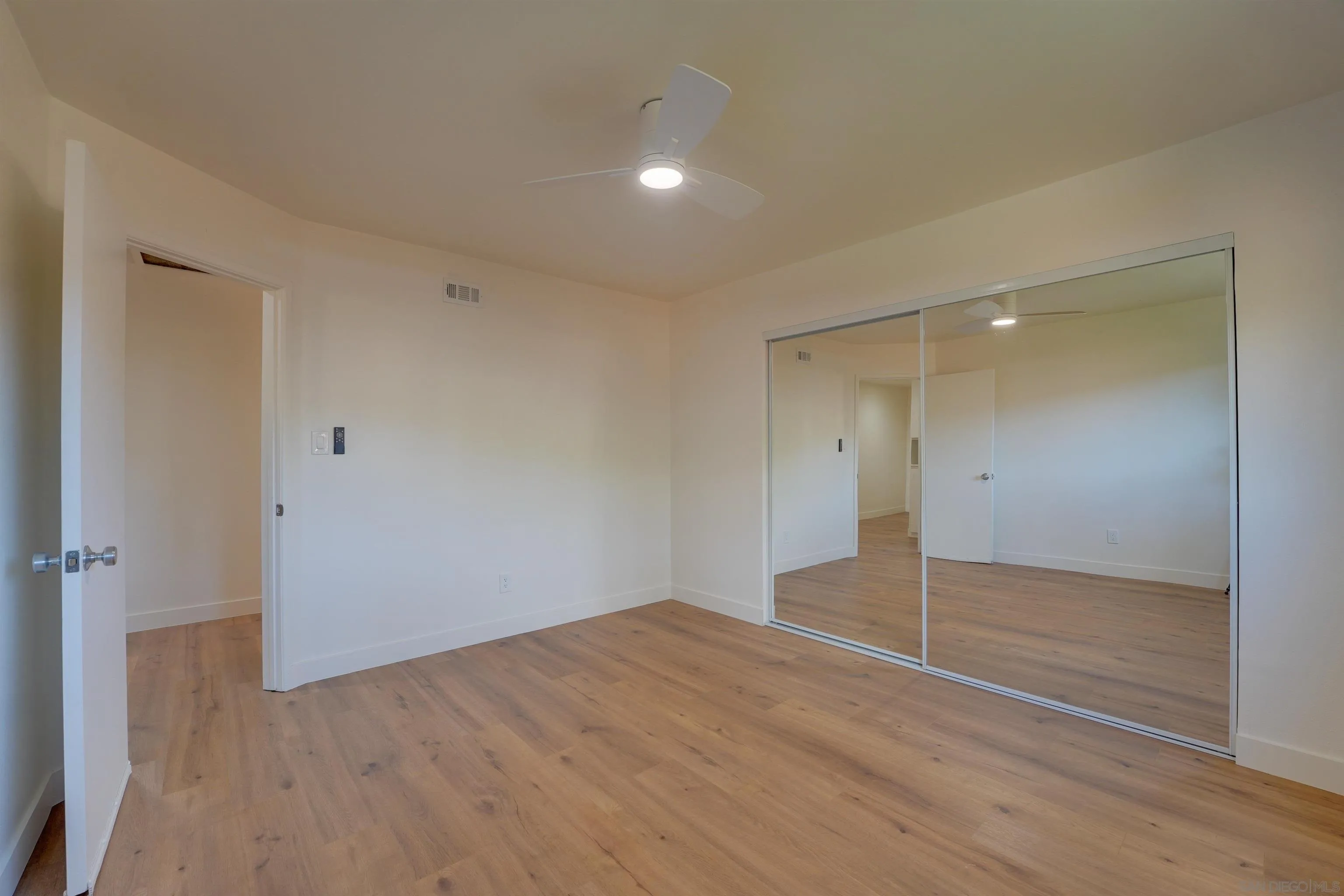 https://cdn.realtyfeed.com/cdn/127/260003958/93cc320d940259883aa733bfa63c18d6.webp