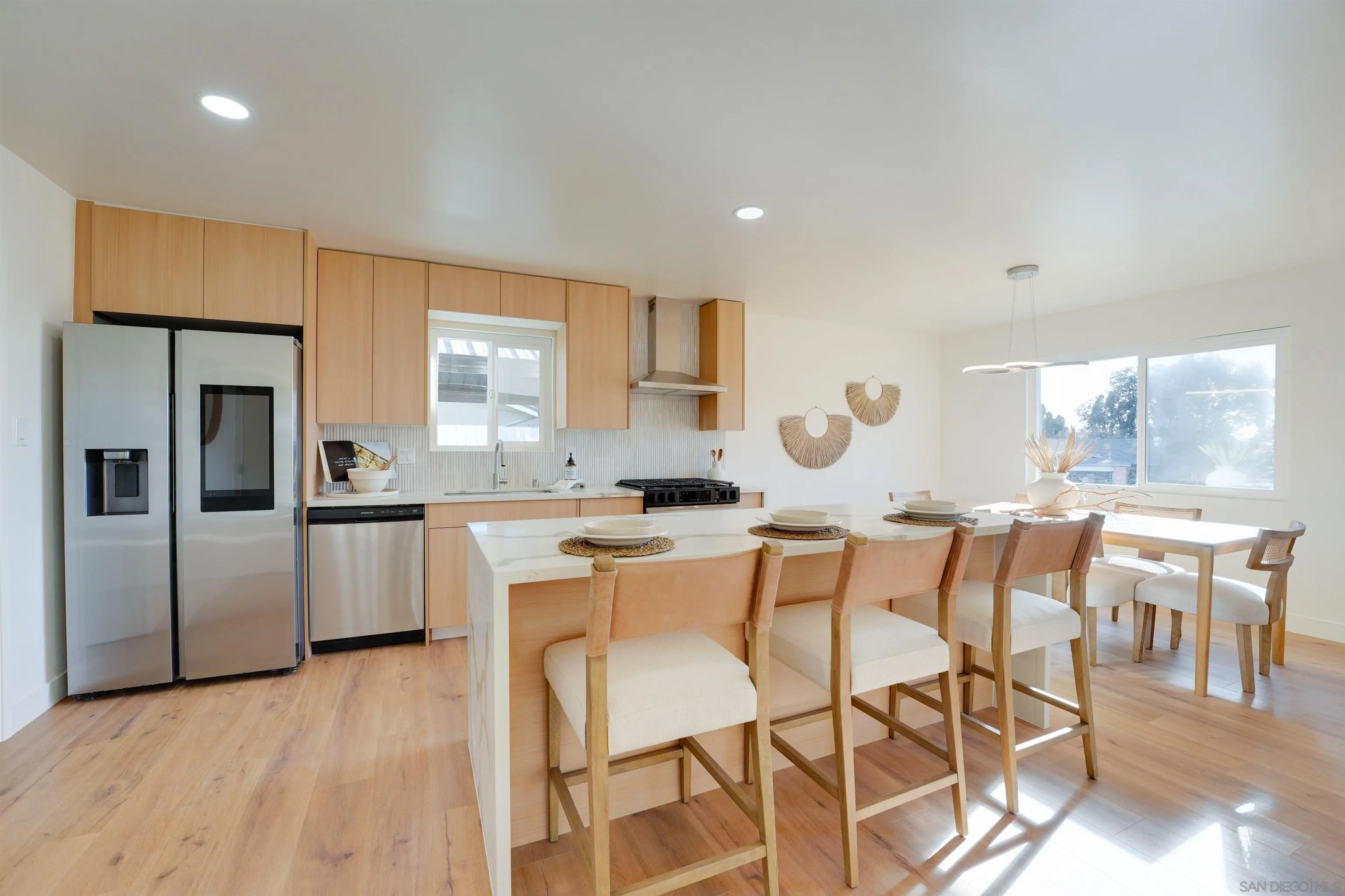4960 Sparks Ave, San Diego, CA 92110 - Photo 4 of 17, San Diego, CA