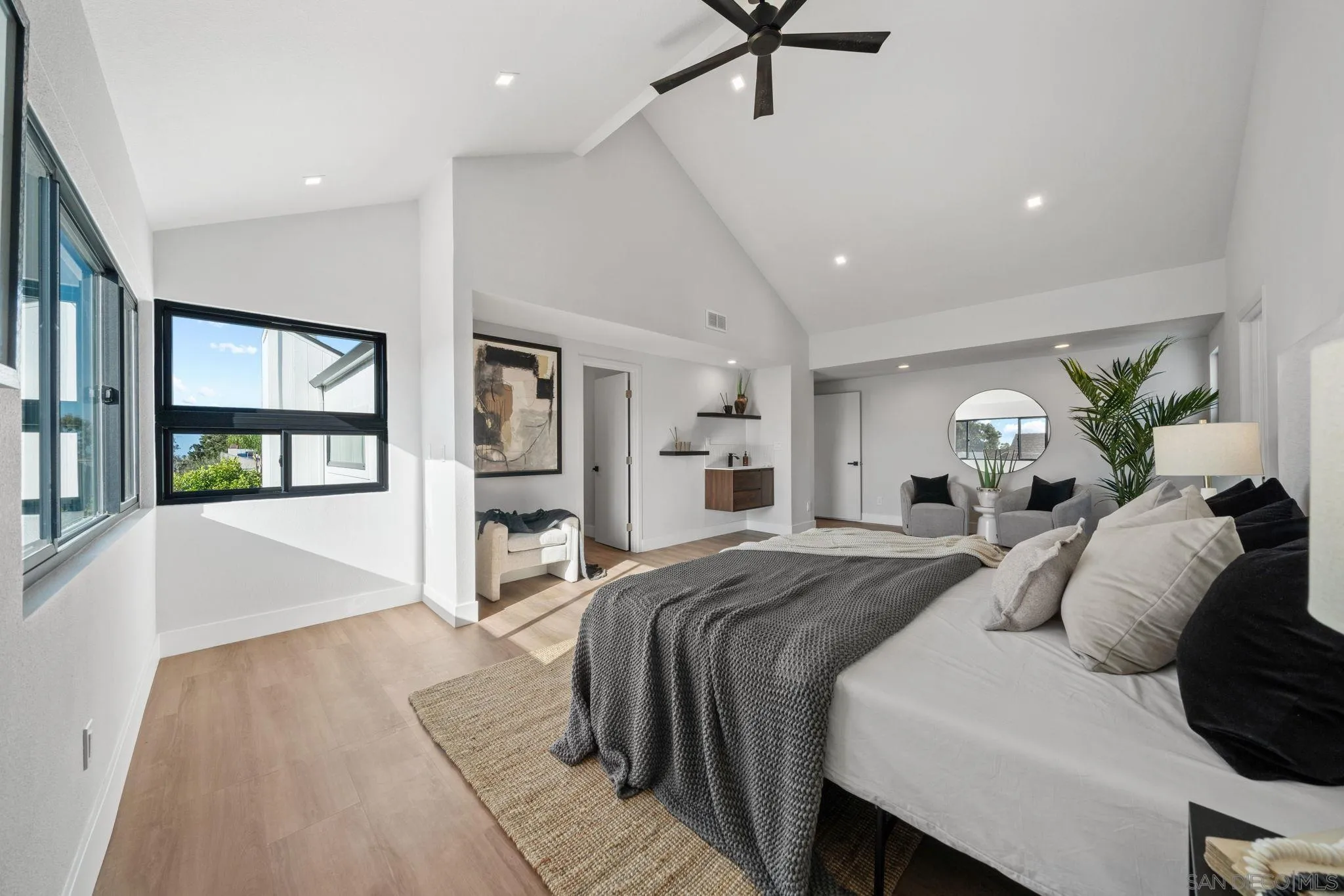https://cdn.realtyfeed.com/cdn/127/260003963/5699693fca485ebf5a0fb43f62b32a51.webp